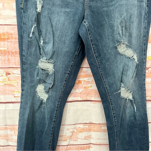 TORRID Ripped Boyfriend Jeans - Picture 4 of 6